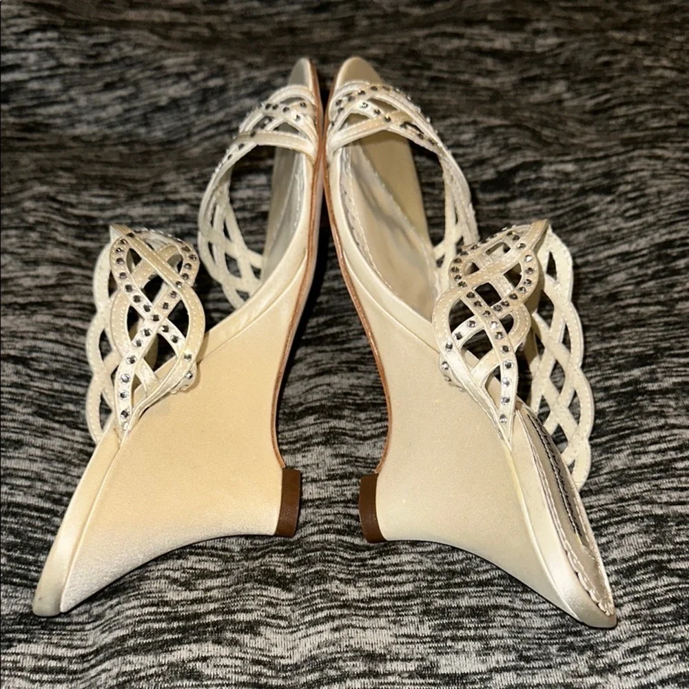 Benjamin Adams London Womens Ivory Wedding Open Toe Strappy Heels Size US6 EU36